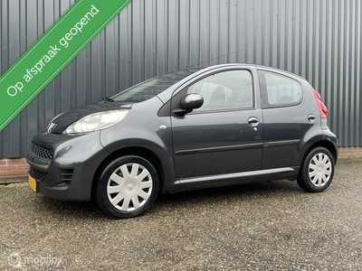 Peugeot 107 1.0-12V Accent ---VERKOCHT!---