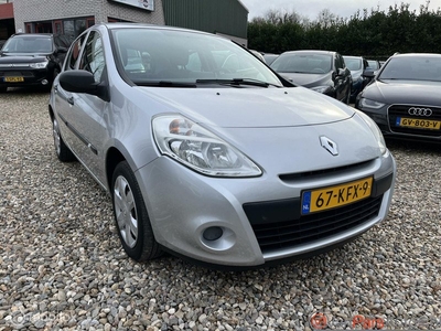 Renault Clio 1.2 Special Line,Airco,Trekhaak,Navi,nette auto!