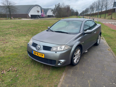 Renault Mégane Coupé-Cabriolet 2.0-16V T Privilège Luxe