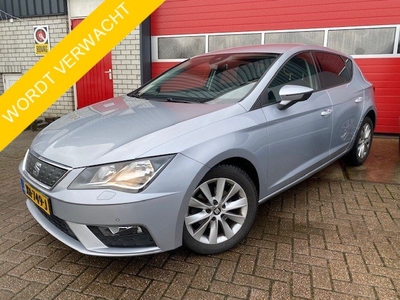 SEAT Leon 1.0 EcoTSI Style Business Intense AUTOMAAT / VIRTUAL / LEDER / STOELVERW / KEYLESS / CARPLAY / BEATS AUDIO