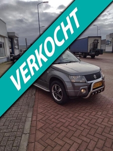 Suzuki Grand Vitara 2.0-16V Exclusive 4X4 MOOIE AUTO BEL 0619590613