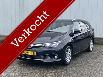 Toyota Auris Touring Sports 1.8 Hybrid Lease /Panorama/Camera/Navi/