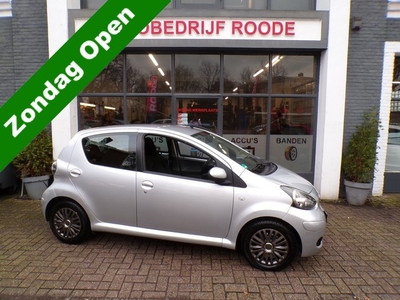 Toyota Aygo 1.0-12V Comfort AUTOMAAT,AIRCO,5 DRS,NIEUWE APK