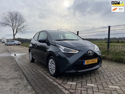 Toyota Aygo 1.0 VVT-i x-play, Car-Play, Airconditioning