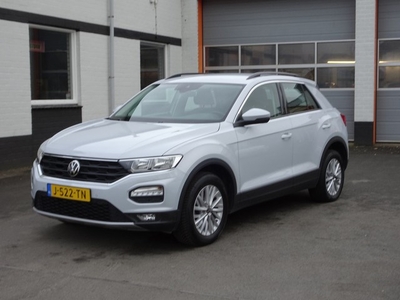 Volkswagen T-Roc 1.0 TSI Style Airco, navigatie, licht