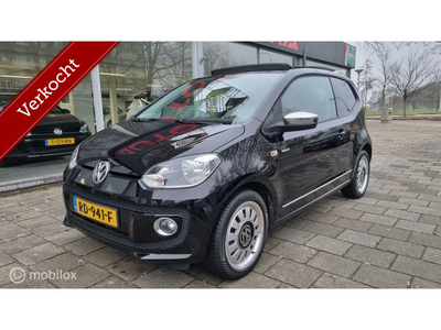 Volkswagen Up! 1.0 Black Up! Pano VERKOCHT