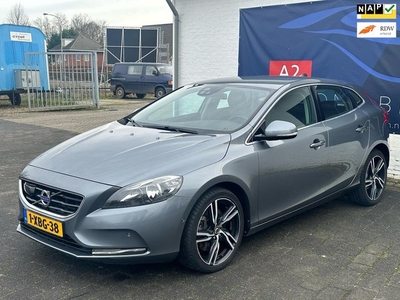 Volvo V40 2.0 D4 Summum Business / ADAPTIVE CRUISE CONTROL