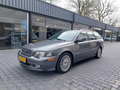 Volvo V40 2.0 T Europa Dealer oh 18 jaar dezelfde eigenaar