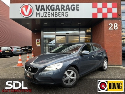 Volvo V40 2.0 T3 Momentum // NAVI // LED KOPLAMPEN// CLIMA