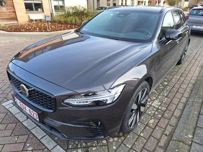 Volvo V90Recharge Plus T6 AWD Dark plug-in hybrid perfecte staat