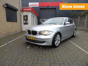 BMW 1-serie 120 I 3 drs - airco 6 bak inruilkoopje!