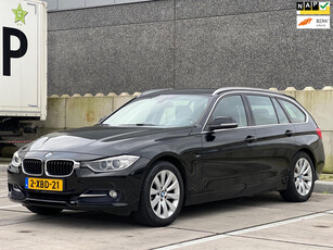 BMW 3-serie Touring High Executive Automaat | Xenon | Parkeersensoren | Navigatie | Bluethooth |