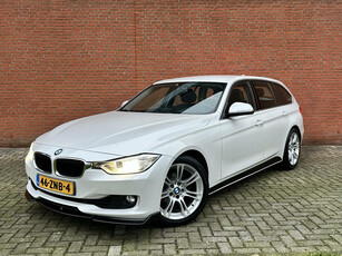 BMW 3-serie Touring 320i High Executive TREKHAAK | NAVIGATIE