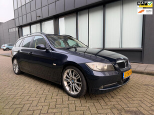 BMW 3-serie Touring 330i