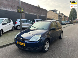 Ford Fiesta 1.25-16V Celebration, CENTRALE DEURVERGRENDELING,TREKHAAK,NIEUWE APK!