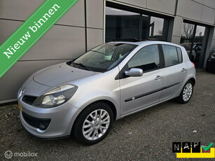 Renault Clio 1.4-16V Business Line Panorama/Halfleer/Distri VV