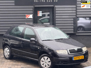 Skoda Fabia 1.4-16V|Airco|Trekhaak|5 Deurs