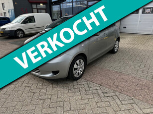 Toyota Yaris 1.3 VVTi Sol MMT ,AUTOMAAT,1.Hand,Airco,Nieuw apk