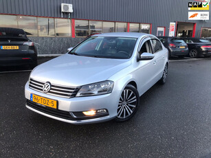 Volkswagen Passat 1.4 TSI Comfortline BlueMotion / NAP / LEER / NAVI /