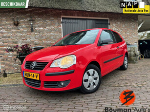 Volkswagen Polo 1.2 | Stoelverwarming | Parkeer sensor | APK