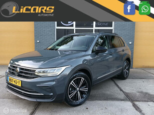 Volkswagen Tiguan 1.5 TSI 150pk DSG 18inch/camera/elektr.klep