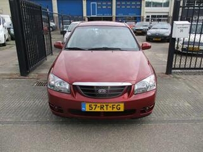 KIA CERATO 1.6-16V LX HB zeer nette auto