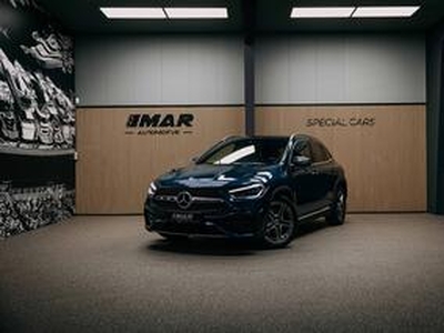 Mercedes-Benz GLA-KLASSE 180 d Business Solution AMG Rijk uitgeruste GLA AMG 180D