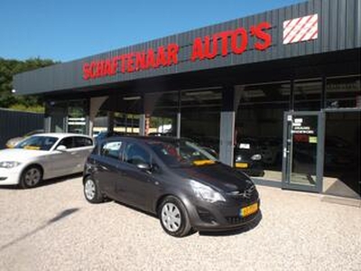 Opel CORSA 1.2-16V Edition automaat 5drs met trekhaak apk 30-10-2025