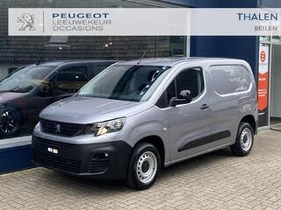 Peugeot PARTNER 1.5 BlueHDi 100 S&S L1 | Airco | Zijdeur | Achterdeuren met Ruit | 3 Zit | Navigatie via Telefoon | Cruise Control | Direct beschikbaar |