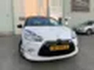 Citroen DS3 1.4 e-HDi Chic (bj 2012) AUTOMAATNAVICLIMATELMVTWO-TONE