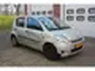 Daihatsu Sirion 2 1.3-16V Comfort automaat * SCHADE / EXPORT / B2B *