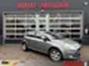 FIAT PUNTO GRANDE 1.4 16V EMOTION / AIRCO / RIJKLAAR!