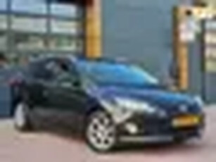 Ford Focus Wagon 1.0 EcoBoost Titanium Navi Cruise Clima Start/Stop Lmv Nap Boekjes