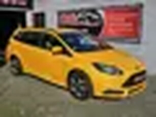 Ford FOCUS Wagon 2.0 EcoBoost ST-3 Ford FOCUS Wagon, 2.0 EcoBoost ST-3 250 PK 2014 Recaro Cruise Cli