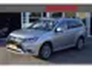 Mitsubishi Outlander 2.4 PHEV Intense+ (bj 2019, automaat)