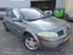 Renault Mégane 1.6-16V Privilège Luxe