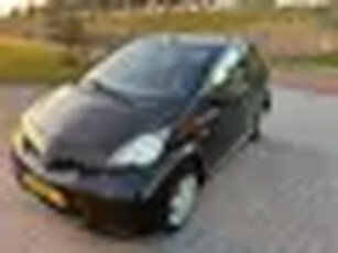 Toyota Aygo 1.0-12V Now 5D AIRCO BJ 2011 NAP!