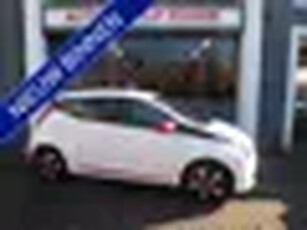 Toyota Aygo 1.0 VVT-i 5-Drs Red Edition! AIRCO,CAMERA!