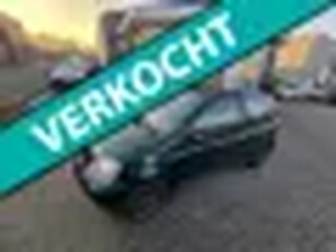 Toyota Yaris 1.3-16V VVT-i Sol