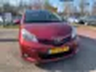 Toyota Yaris 1.3 VVT-i Dynamic NW MODEL NAV CRUISECONTR AIRCO 6BAK