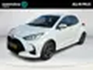 Toyota Yaris 1.5 Hybrid Dynamic Carplay Stoelverwarming Licht metalen velgen LED koplampen