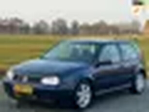 Volkswagen Golf 1.6-16V Nap Airco