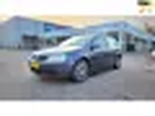 Volkswagen Golf 1.6 FSI Optive