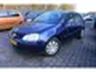 Volkswagen Golf 1.6 FSI Trendline 5 drs airco 355 dkm motor loop niet altijd op 4 cil.