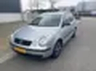 Volkswagen Polo 1.2-12V, Airco, Car play met navigatie, trekhaak