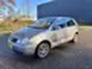 Volkswagen Polo 1.4-16V Athene 5-Deurs Airco