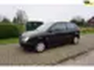 Volkswagen Polo 1.4-16V Highline