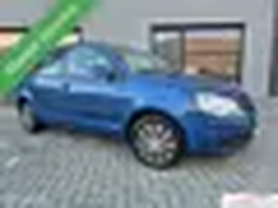 Volkswagen Polo 1.4-16V Optive AIRCO NAP