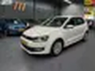 Volkswagen Polo 1.6 TDI BlueMotion Comfortline 1E EIGENAAR PARKEERSENSOREN NAVI BLUETOOTH NAP NL AUT