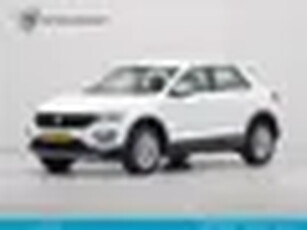 Volkswagen T-Roc 1.5 TSI 150pk DSG Style Business Navigatie Trekhaak Camera El. Ramen